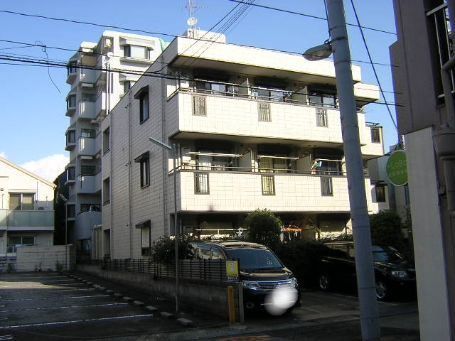 甲子園口駅 徒歩3分 構造:鉄骨造